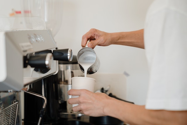 How to Steam Milk At Home: A Complete Guide